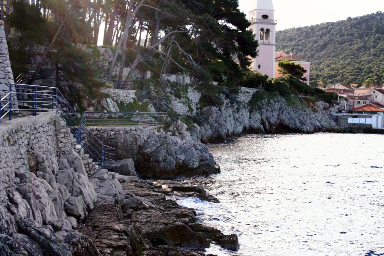 Apartments By The Sea Veli Losinj, Losinj - 19196 Veli Lošinj Exterior foto